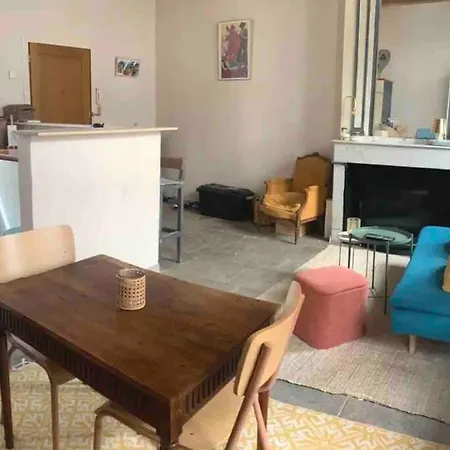 Plein Centre-ville Apartment *